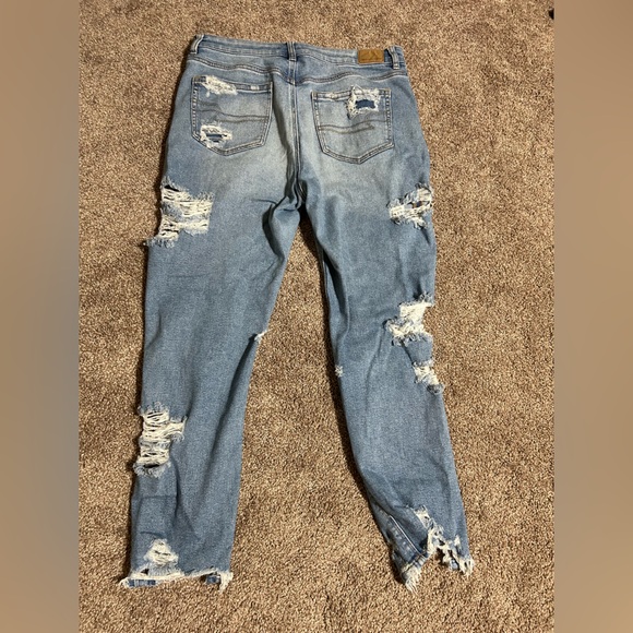 Ripped American Eagle Jeans - Picture 3 of 3